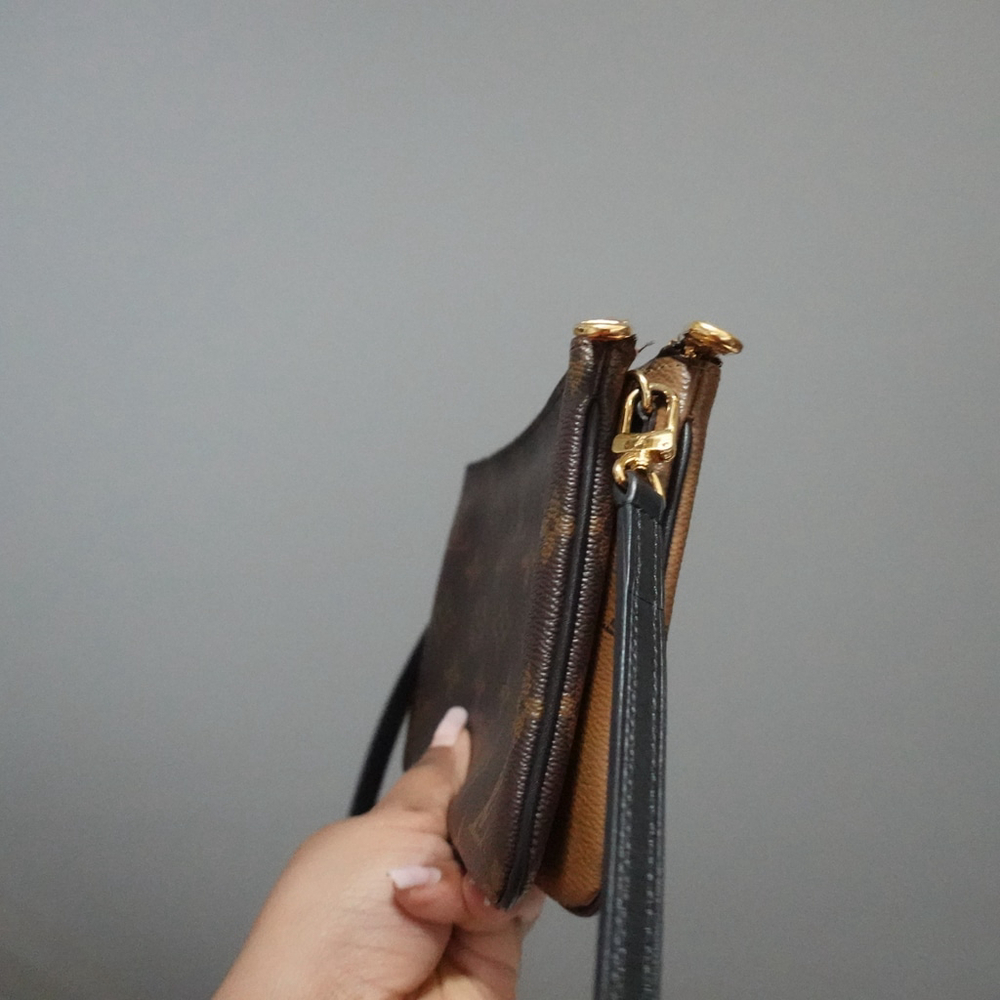 Louis Vuitton Double Zip Pochette Reverse Monogram - Picture 8 of 10